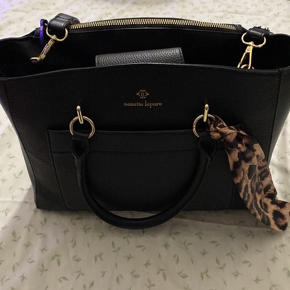 Nanette Lepore Handbag with shoulder strap - Picture 2 of 12